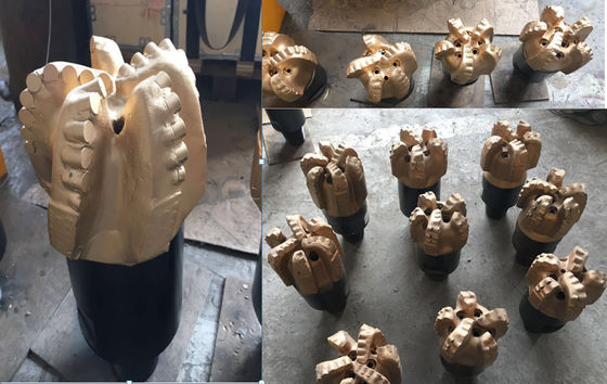 स्टील बॉडी / मैट्रिक्स बॉडी पीडीसी ड्रिल बिट 5 ब्लेड्स फॉर वॉटर वेल / गैस ऑइल वेल ड्रिलिंग